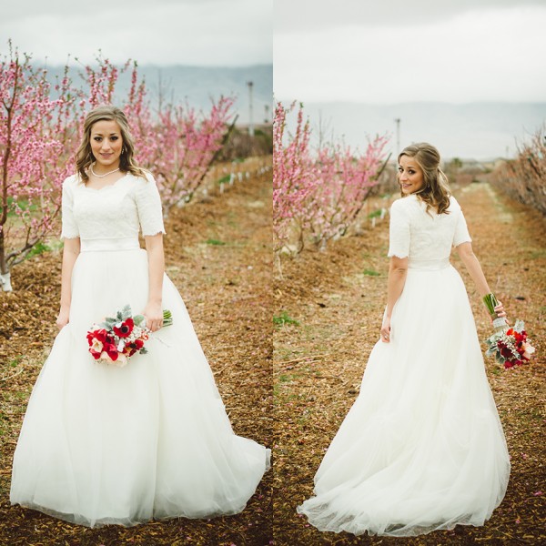 Modest Wedding Dress with Sleeves New Princess Cheap High Quality Scoop Neck Short Sleeves Lace Top Princess Bridal Gown with Sash, White
Modest Wedding Dress with Sleeves New Princess Cheap High Quality Scoop Neck Short Sleeves Lace Top Princess Bridal Gown with Sash, White