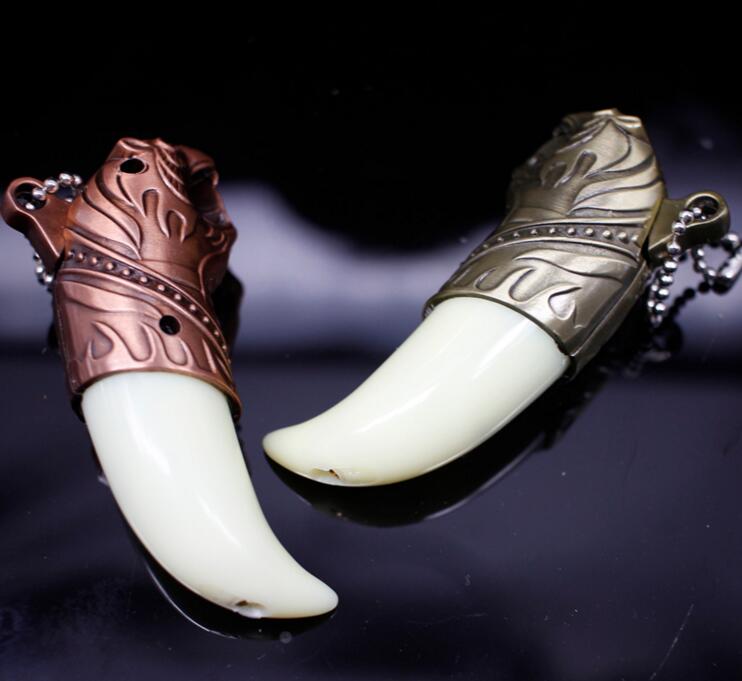 tiger windproof Inflatable Keychain Metal lighter Cigarette Butane Cigar Gas Lighters For Smoking Pipes bongs Accessories Tools W260202