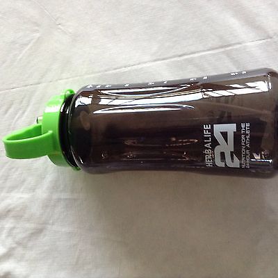 New Herbalife Nutrition Shake Water Bottle 2000ML Black Green With Straw Inside Tritan Plastic Material Outdoor Travel Cup
New Herbalife Nutrition Shake Water Bottle 2000ML Black Green With Straw Inside Tritan Plastic Material Outdoor Travel Cup