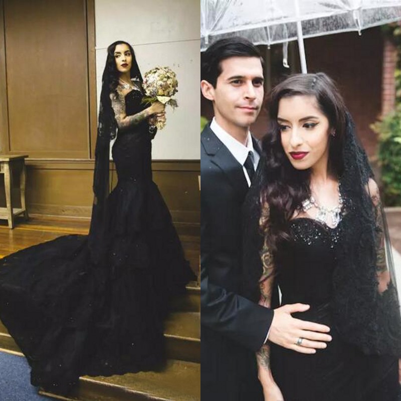 Black Lace And Tulle Sweetheart Mermaid Wedding Dresses 2017 Gothic Vintage Appliqued Beaded Court Train Bridal Gowns Custom Made EN8171, Ivory
Black Lace And Tulle Sweetheart Mermaid Wedding Dresses 2017 Gothic Vintage Appliqued Beaded Court Train Bridal Gowns Custom Made EN8171, Ivory