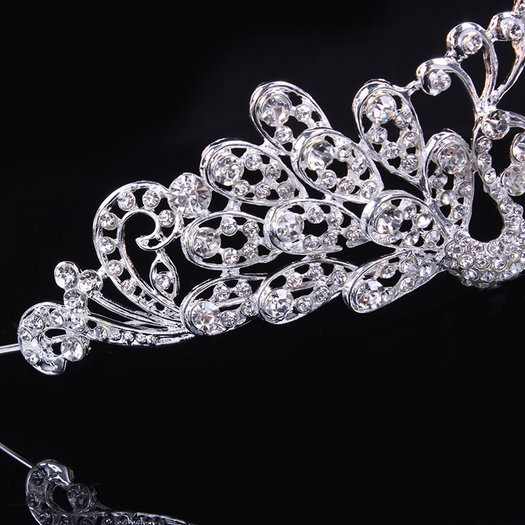 2016 Fashion Women Crowns Top Quality White Crystal Bridal Tiara Hair Jewelry Clearance New Wedding Accessories