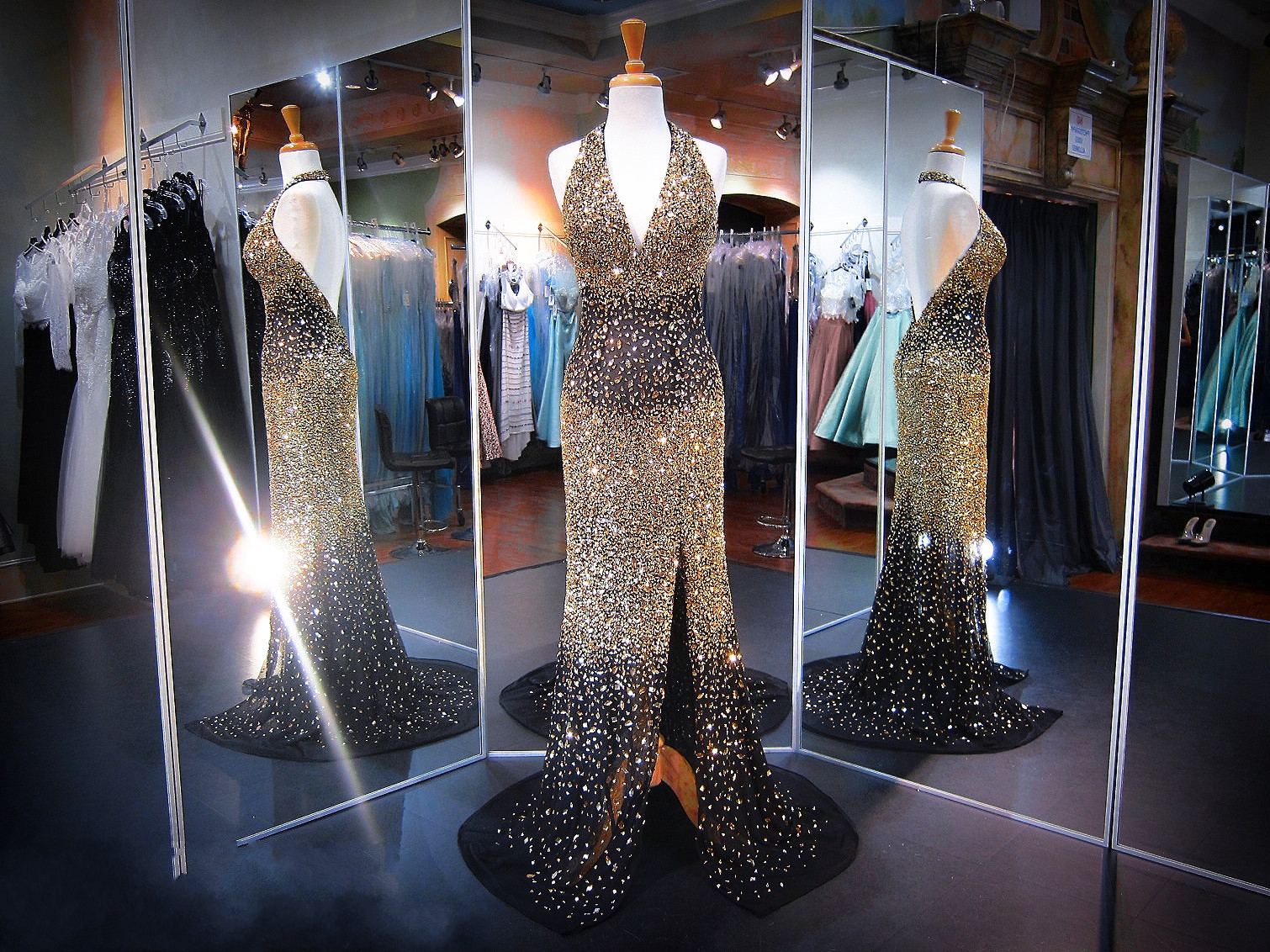 Sparkle Black and Gold Deep V Neck Beaded Prom Dress Long High Split Sheath Tulle Sexy Low Backless Bling Pageant Gowns Major Beading, Light yellow
Sparkle Black and Gold Deep V Neck Beaded Prom Dress Long High Split Sheath Tulle Sexy Low Backless Bling Pageant Gowns Major Beading, Light yellow