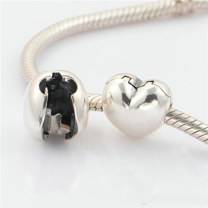 Heart clips charm S925 sterling silver fits for european original brand style charms bracelets 791279 H9
Heart clips charm S925 sterling silver fits for european original brand style charms bracelets 791279 H9