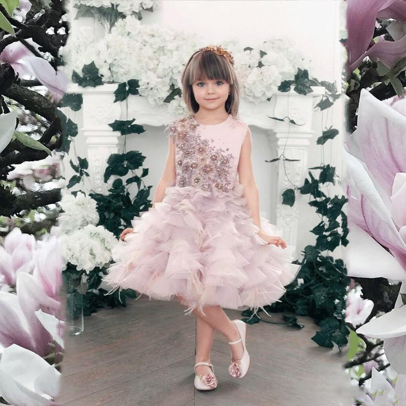 Custom Made Blush Special Flower Girl Dresses Beads Appliques Feather Vintage Short Gowns Sleeveless Wedding Dresses For Little Bride Lace, Grape
Custom Made Blush Special Flower Girl Dresses Beads Appliques Feather Vintage Short Gowns Sleeveless Wedding Dresses For Little Bride Lace, Grape