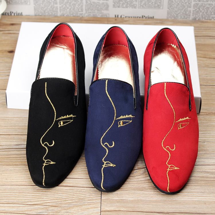 The British pointed shoes breathable Korean suede leather shoes men's hair stylist scrub lazy shoes loafer men flat shoes