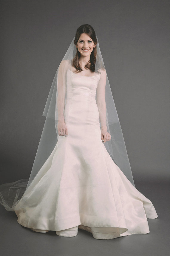 Hot Saling High Quality 2T Cut Edge With Comb White Wedding Veil Cathedral Bridal Veils handmade Three Meters Long
Hot Saling High Quality 2T Cut Edge With Comb White Wedding Veil Cathedral Bridal Veils handmade Three Meters Long