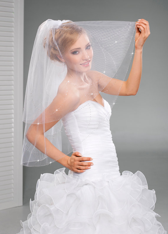 New Hot Fashion High Quality Beaded 2T With Comb Lvory White Elbow Wedding Veil Bridal Veils
New Hot Fashion High Quality Beaded 2T With Comb Lvory White Elbow Wedding Veil Bridal Veils