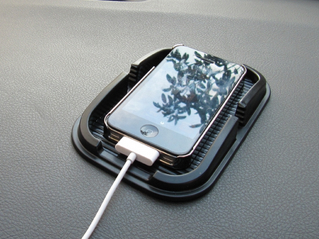 Hot selling new Universal car Anti Slip pad Rubber Mobile Sticky stick Dashboard Phone Shelf Antislip Mat For Phone GPS MP3