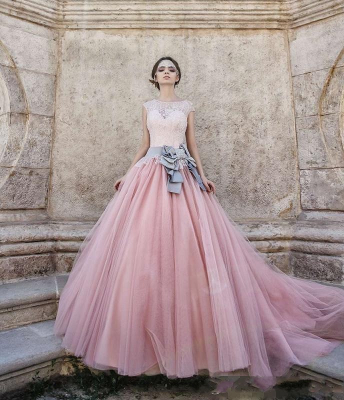 Princess Pink Ball Gown Quinceanera Dresses Cap Sleeves A Line Tulle Beadings Sweet 16 Long Prom Party Gowns Formal Celebrity Pageant Dress