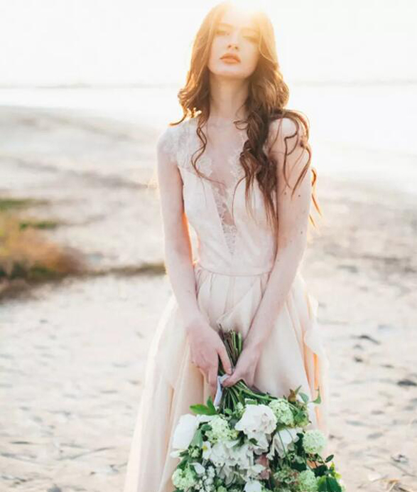 Blush Pink Bohemian Beach Wedding Dresses 2017 Lace V Neck Illusion Back Top Chiffon Ruched Long Bridal Gowns Custom Made Plus Size EN9166