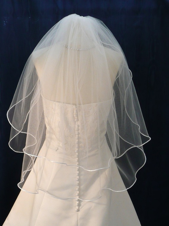 Best Sale Whtie Ivory Wedding Veil Champagne Elbow Length Ribbon Edge Bridal Veil With comb