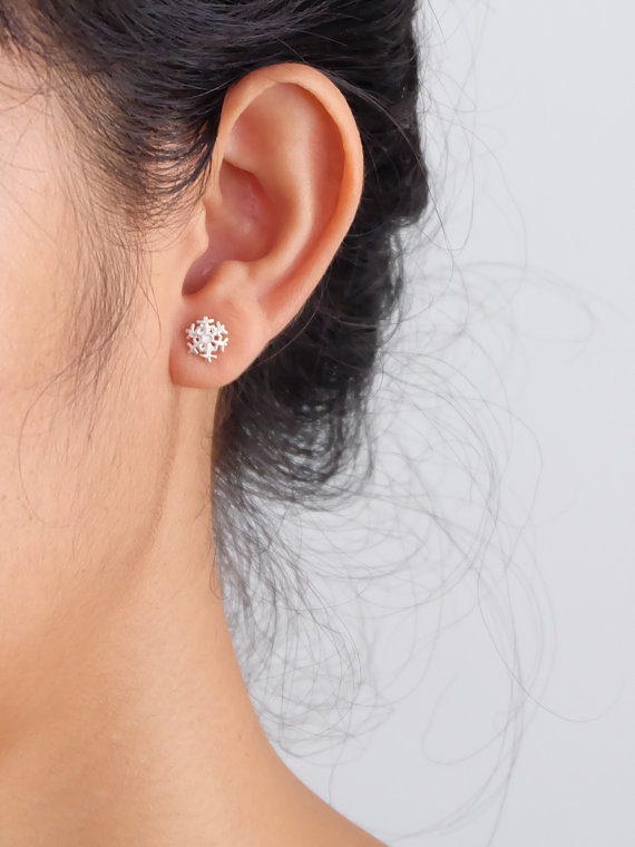 30Pair- S035 Tiny Snowflake Stud Earrings Cute Winter Snow Stud Earrings for Women Christmas Holiday Jewelry Gifts
30Pair- S035 Tiny Snowflake Stud Earrings Cute Winter Snow Stud Earrings for Women Christmas Holiday Jewelry Gifts