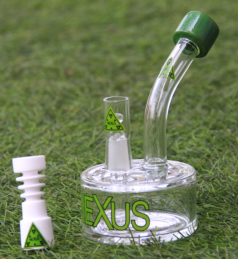 Thick pyrex NEXUS glass bong oil burner tire percolator vapor rig glass bubbler glass water pipe have Three accessories 14.4mm joint
Thick pyrex NEXUS glass bong oil burner tire percolator vapor rig glass bubbler glass water pipe have Three accessories 14.4mm joint
