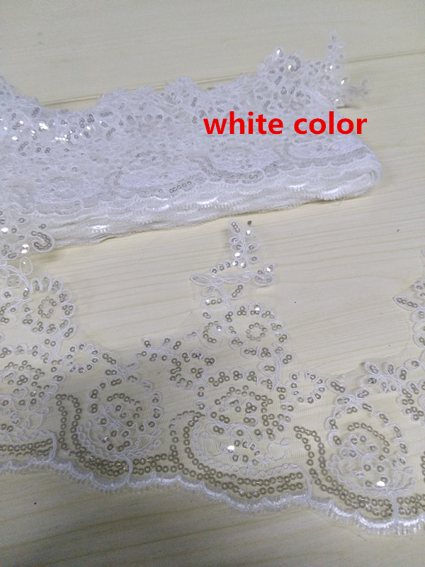Best Selling New Long White Ivory Lace Edge Cathedral Wedding Veils Bridal Veil Sequin Crystal Beaded 1 Layer without comb Can Cove Face