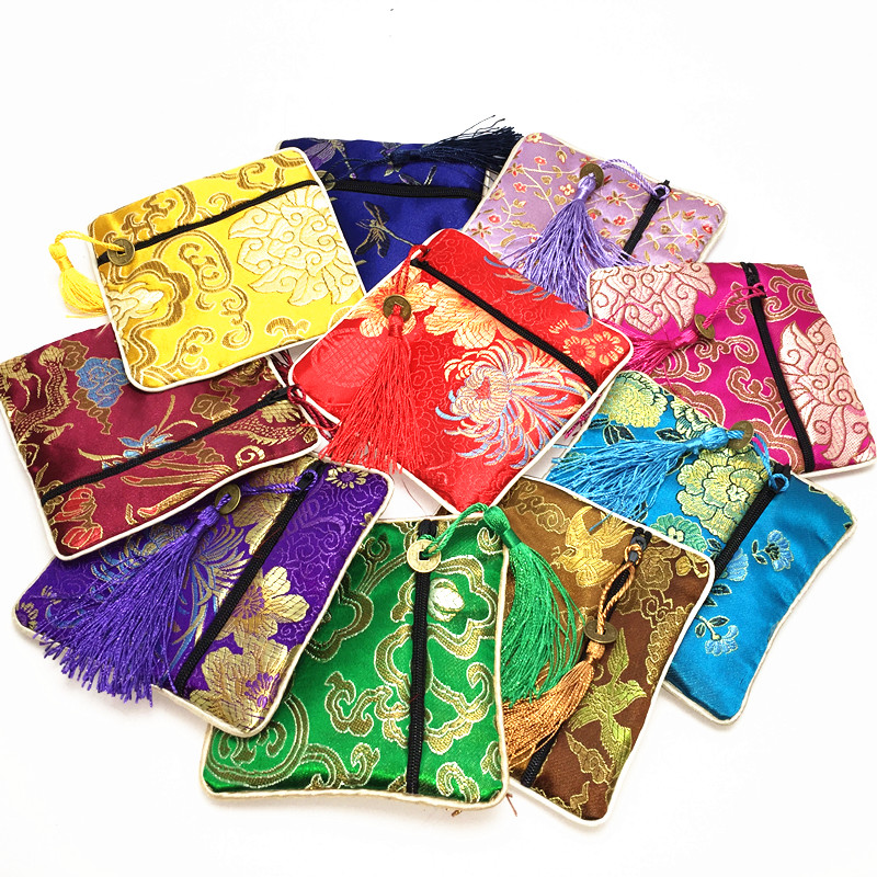 High End Small Zipper Coin Purse Silk Brocade Fabric Jewelry Gift Bags Tassel Bracelet Storage Pouch Wedding Party Favor 50pcs/lot
High End Small Zipper Coin Purse Silk Brocade Fabric Jewelry Gift Bags Tassel Bracelet Storage Pouch Wedding Party Favor 50pcs/lot