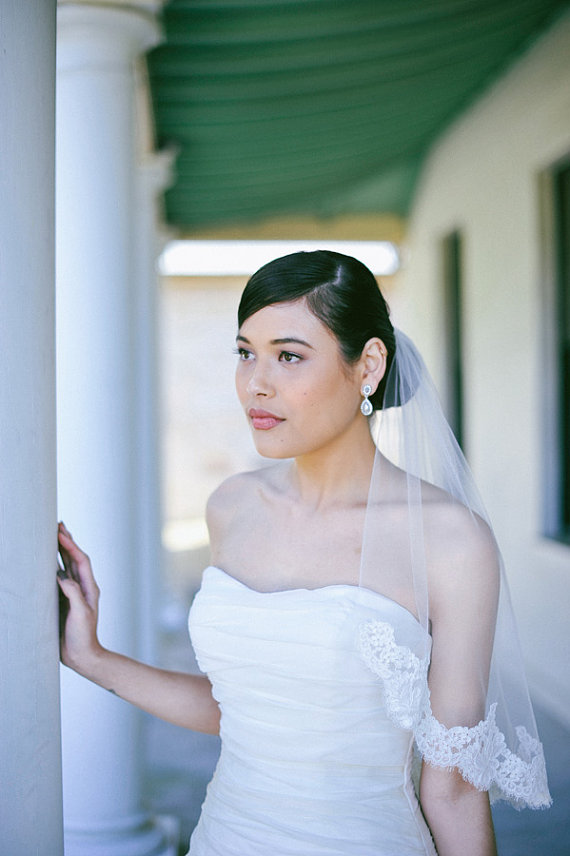 New Hight Quality Best Sale Elbow White Ivory Lace Applique veil Bridal Head Pieces For Wedding Dresses
New Hight Quality Best Sale Elbow White Ivory Lace Applique veil Bridal Head Pieces For Wedding Dresses