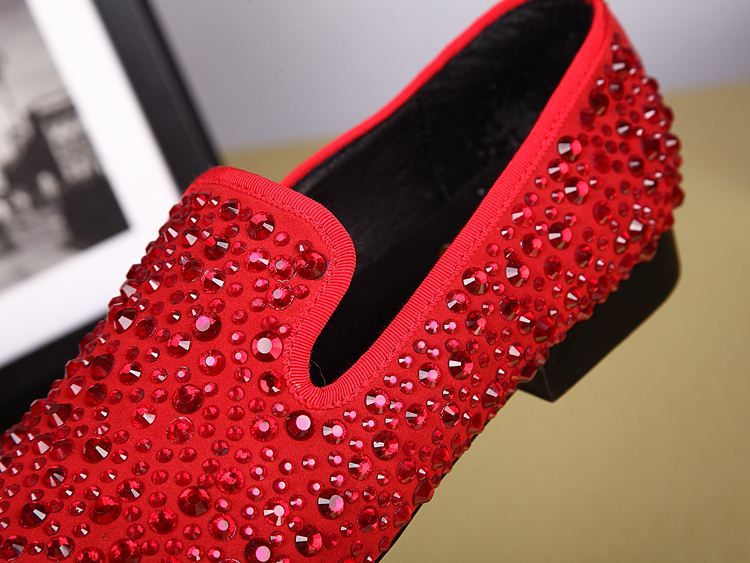 New Fashion Men Shoes Leather Shoes Men's Flats Shoes Low men Oxford Shoes Rhinestone adornment Loafers for male