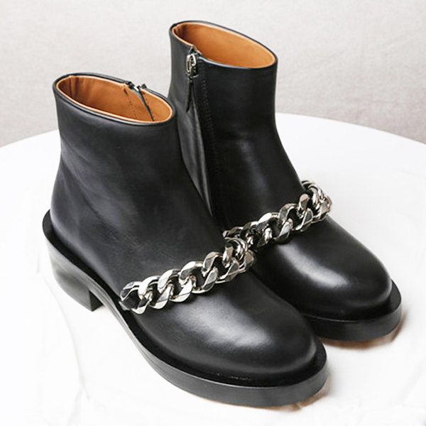 2018 Best selling women boots fashion Metal chain low heels high quality leather ankle boots zipper bling Short Booties shoes, Black
2018 Best selling women boots fashion Metal chain low heels high quality leather ankle boots zipper bling Short Booties shoes, Black