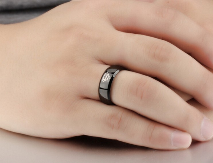 Popular high quality couple rings stainless steel ring Superman black gold silver Christmas gifts wholesale US sizes
Popular high quality couple rings stainless steel ring Superman black gold silver Christmas gifts wholesale US sizes