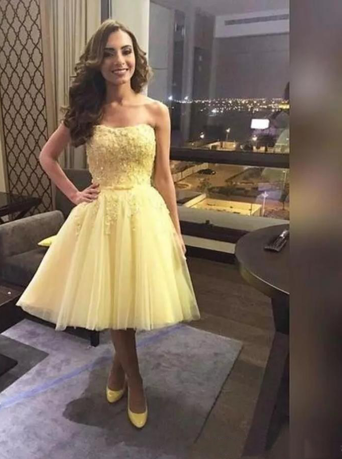 Yellow Empire Tulle Cocktail dress A-Line Strapless Short / Mini Tulle Homecoming Prom cocktail Dress with Applique, Grape
Yellow Empire Tulle Cocktail dress A-Line Strapless Short / Mini Tulle Homecoming Prom cocktail Dress with Applique, Grape