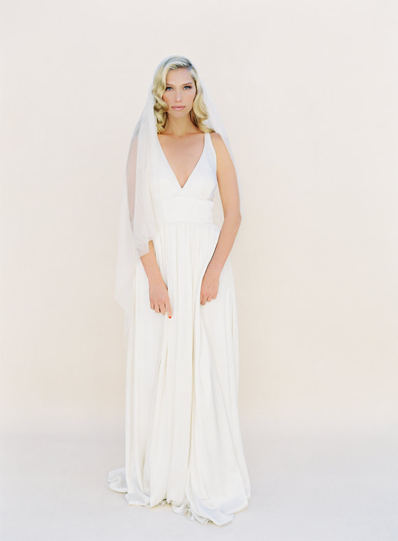 New high Quality Best Sale Fingertip Length White Ivory Cut Edge Veil Bridal Head Pieces For Wedding veil Juliet Cap