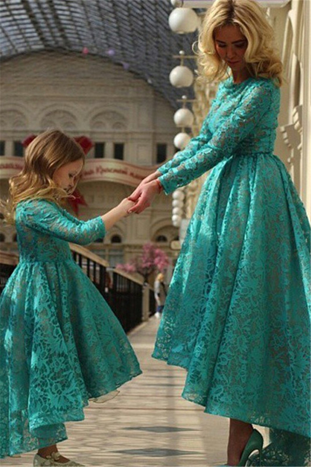 Modern Jewel Long Sleeve Hi-Lo Mother And Daughter matching Dress Lace Zipper Green Puffy Prom Dress vestidos de fiesta de noche, Yellow 
Modern Jewel Long Sleeve Hi-Lo Mother And Daughter matching Dress Lace Zipper Green Puffy Prom Dress vestidos de fiesta de noche, Yellow