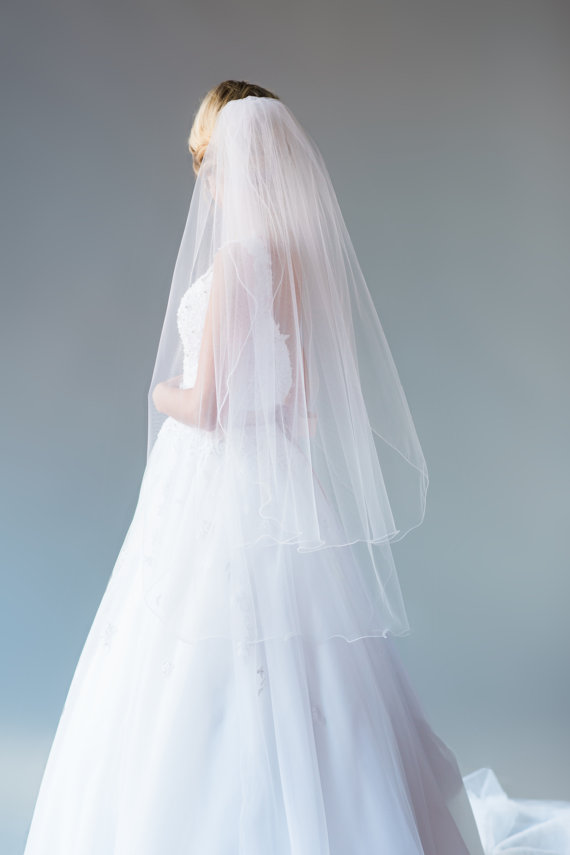 New Hot Mantilla 2T Knee White Ivory For Wedding Dresses Veil Wedding Veil Embroidery Eage With Comb