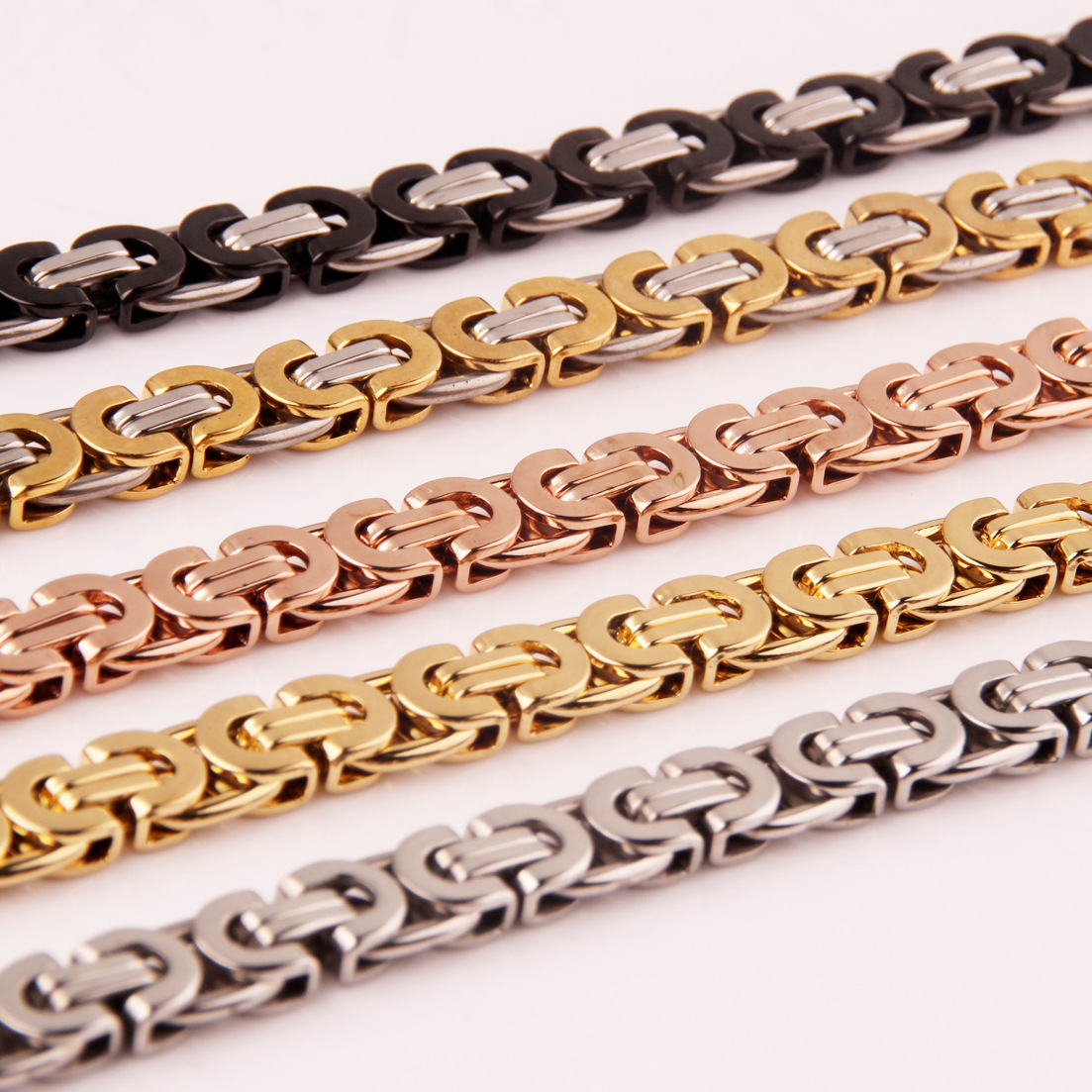 55cm Men's Chain, Auniquestyle Tone Punk Gold Silver Black Color Titanium Steel Necklace for Men Curb Cuban Link Hip Hop Jewelry
55cm Men's Chain, Auniquestyle Tone Punk Gold Silver Black Color Titanium Steel Necklace for Men Curb Cuban Link Hip Hop Jewelry