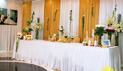 Fashion colorful ice silk table skirts cloth runner table runners decoration wedding pew table covers hotel event long runner decoration