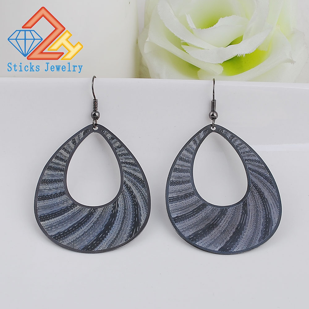 Dangle Earrings Piercing Mirror Brincos Big Long Drop Earrings for Women Decoration
Dangle Earrings Piercing Mirror Brincos Big Long Drop Earrings for Women Decoration