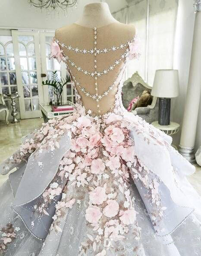 2017 maktumang Wedding Dresses Gorgeous Sheer Neckline Appliques Short Sleeves Bridal Dress Peplum Sheer Back Covered Button Wedding Gowns