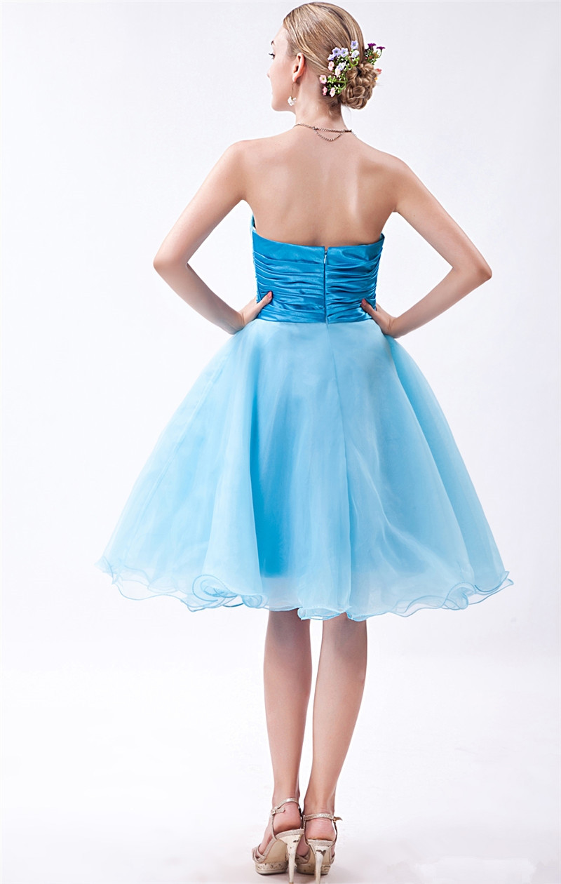 2017 Sexy Strapless Sky Blue Ball Gown Homecoming Dress With Pleat Organza Knee-Length Graduation Prom Party Gown BH14