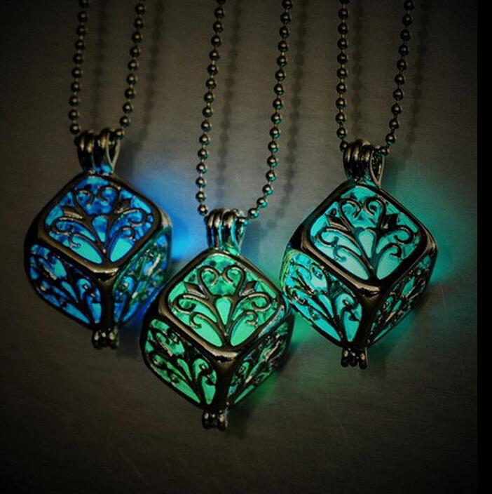 Wholesale-Steampunk Pretty Magic Round Fairy Locket Glow In The Dark Pendant Necklace Gift Glowing Luminous Vintage Necklaces P1176