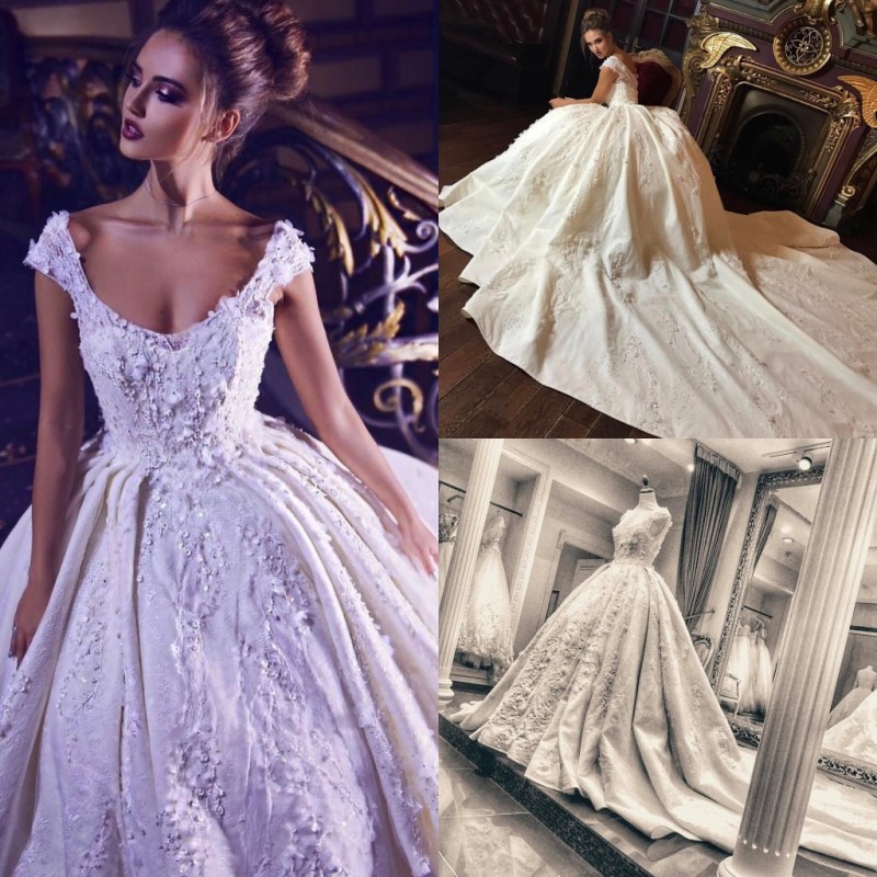 Luxury A Line Wedding Dresses with Lace Appliques Chapel Wedding Dress Scoop Neck Sleeveless Dubai Ball Gowns Custom Made robe de mariée