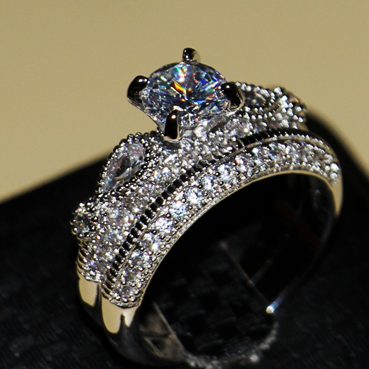 Stunning Sterg Sier Round Cut White Sapphire CZ Dia Women's Wedding Ring Set (Size 5-11)