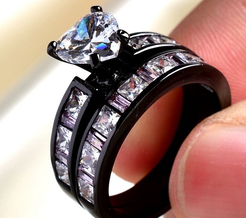 Exquisite 2024 Women's 10Kt Black Gold Filled Sapphire Simulated Dia Wedding Ring Set (Size 5-11)