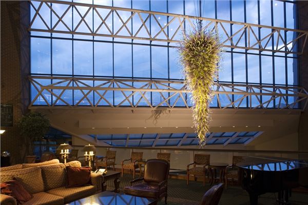 Very Large Tiered Chandelier Light Fixture for Wedding Banquet Hall LED Light Source Style Modern Murano Glass Chandelier Lamps