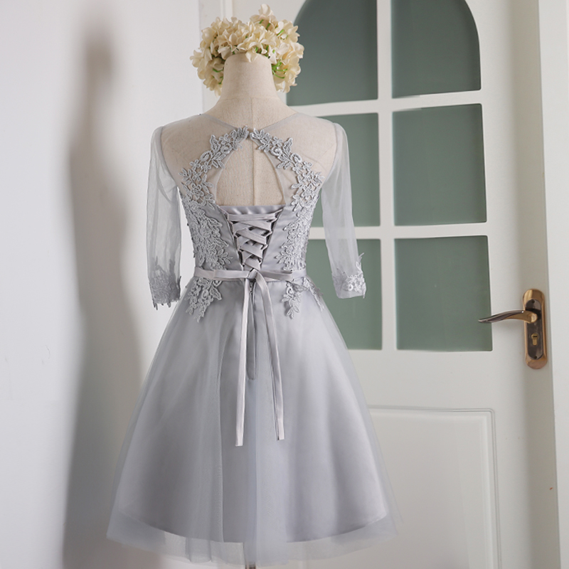 Bateau Neck Lace Tulle Short Bridesmaid Dress With Half Sleeves 2019 Knee Length Party Dress Gray