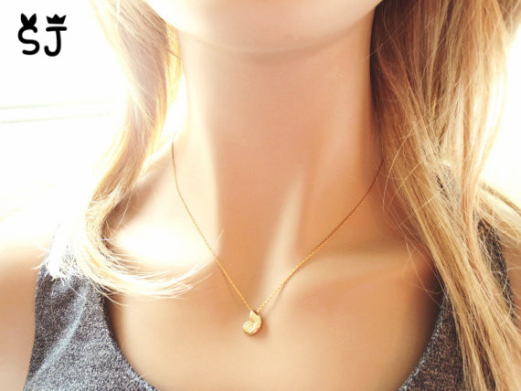 30PCS Cute 3D Seashell Necklace Conch Sea Shell Necklaces Ariel Voice Ocean Beach Spiral Swirl Sea Snail Jewelry