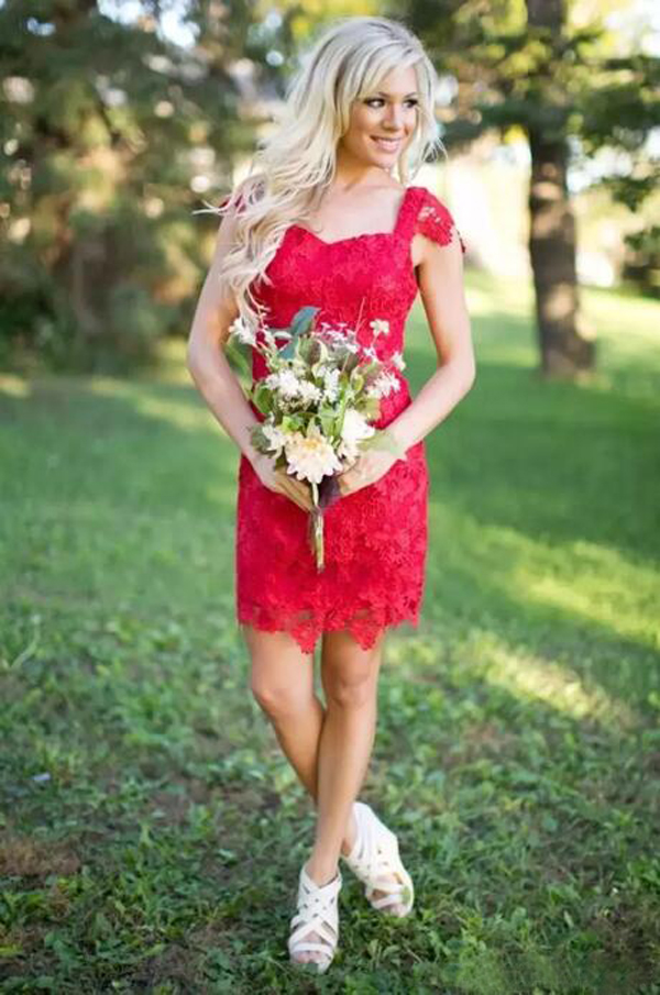 Gorgeous 2019 Western Country Red Lace Short Bridesmaids Dresses Capped Sleeves Sheath Above Knee Length Maid Of Honor Wedding Party Dresses