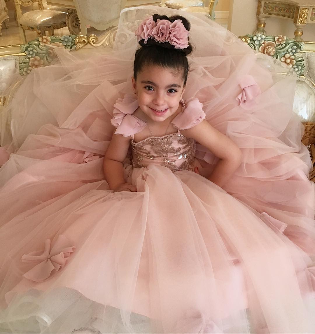 Blush Pink wer Appliques Spaghetti Straps Ball Gown Ruffles Tulle Pageant Girls Long Girl Dresses for Wedding