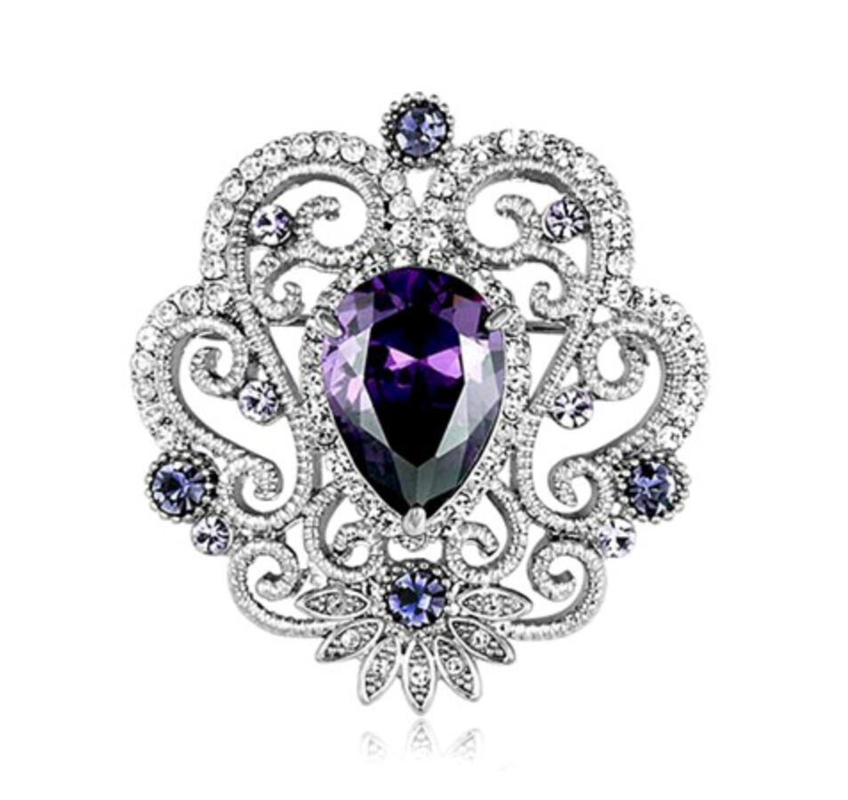 White Gold Beautiful Jewelry Flower Brooch with Purple Cubic Zirconia and Rhinestone Crystals
White Gold Beautiful Jewelry Flower Brooch with Purple Cubic Zirconia and Rhinestone Crystals