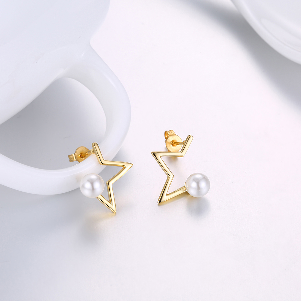 2017 New Korean Earrings Simple Design Half Star Pearl Earrings Fashion Gold Jewelry Earrings For Women
2017 New Korean Earrings Simple Design Half Star Pearl Earrings Fashion Gold Jewelry Earrings For Women