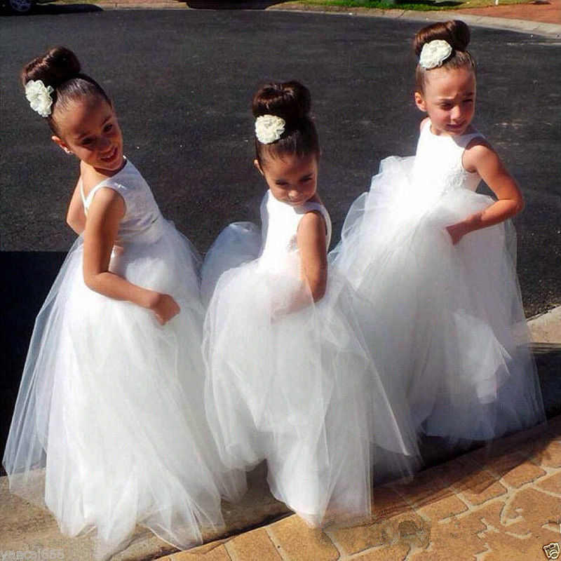 Cute White Tulle Flower Girl Dresses Sexy Backless Floor Length Flower Girl Dresses For Weddings First Communion Dress Cheap Tutu Child Gown
Cute White Tulle Flower Girl Dresses Sexy Backless Floor Length Flower Girl Dresses For Weddings First Communion Dress Cheap Tutu Child Gown