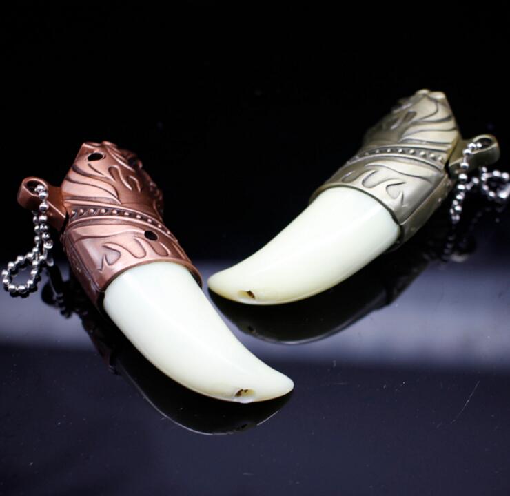 tiger windproof Inflatable Keychain Metal lighter Cigarette Butane Cigar Gas Lighters For Smoking Pipes bongs Accessories Tools W260202