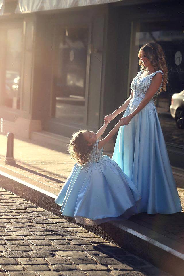 Cute Glitz Light Blue Flower Girl Dresses For Arabic Weddings Mini Me Mother Daughter Pageant Dresses Formal Holy Communion Dresses BA1763