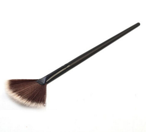 Makeup Brush Slim Fan Shape Powder Concealor Portable Blending Foundation Professional New Fashion