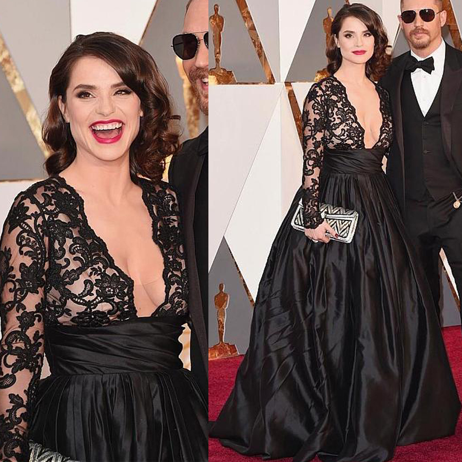 Lace & Taffeta V-Neck Ball Gown Celebrity Dresses With Lace Appliques Black Long Sleeves Prom Gowns dress party evening elegant, Light sky blue
Lace & Taffeta V-Neck Ball Gown Celebrity Dresses With Lace Appliques Black Long Sleeves Prom Gowns dress party evening elegant, Light sky blue
