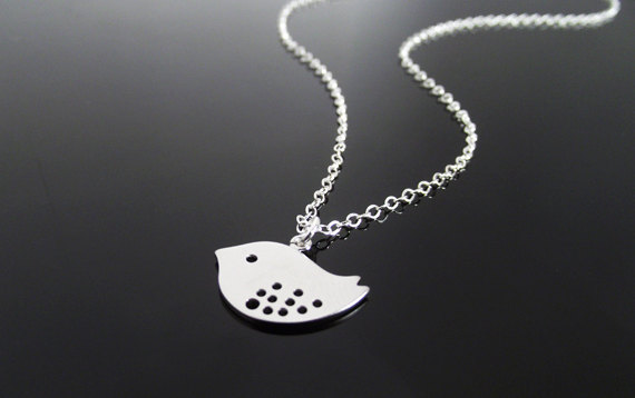 30PCS Fashion Cute Baby Bird Necklace Tiny Sparrow Necklace Small Flying Bird Necklace Little Swallow Necklaces for Women