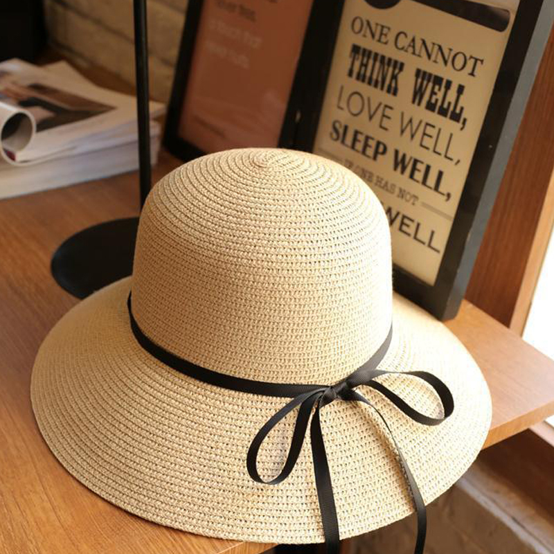 Wholesale- Women Fashion Summer Straw Hat Sun Hat Folding Travel Beach Cap With Lovely Bow Beige Color Free Shipping